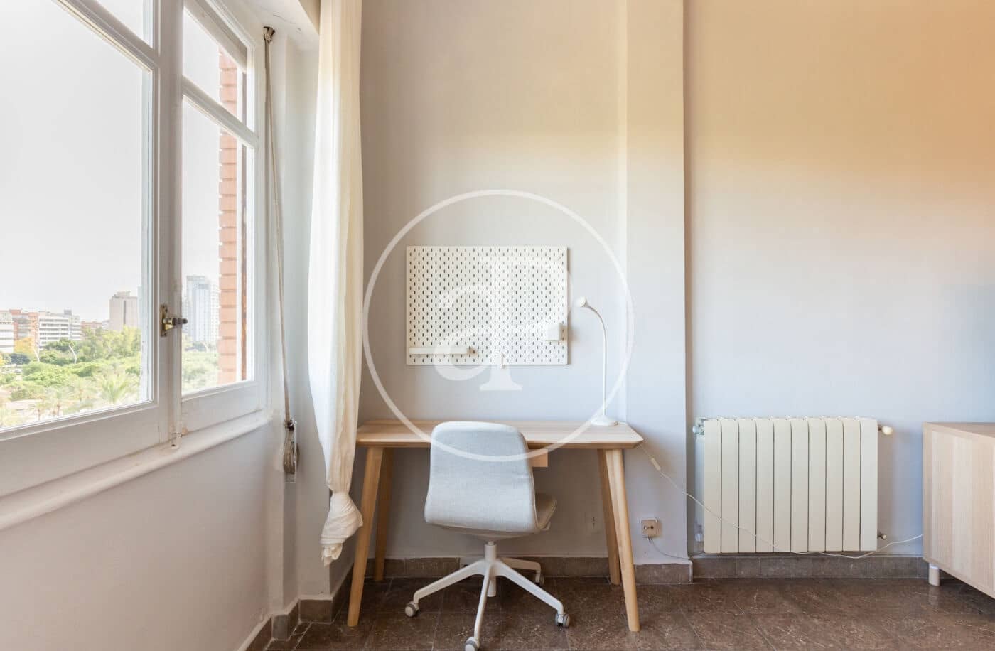 3 quarto Apartamento para arrendar em Valencia cidade - 2 400 € (Ref: 9815927)