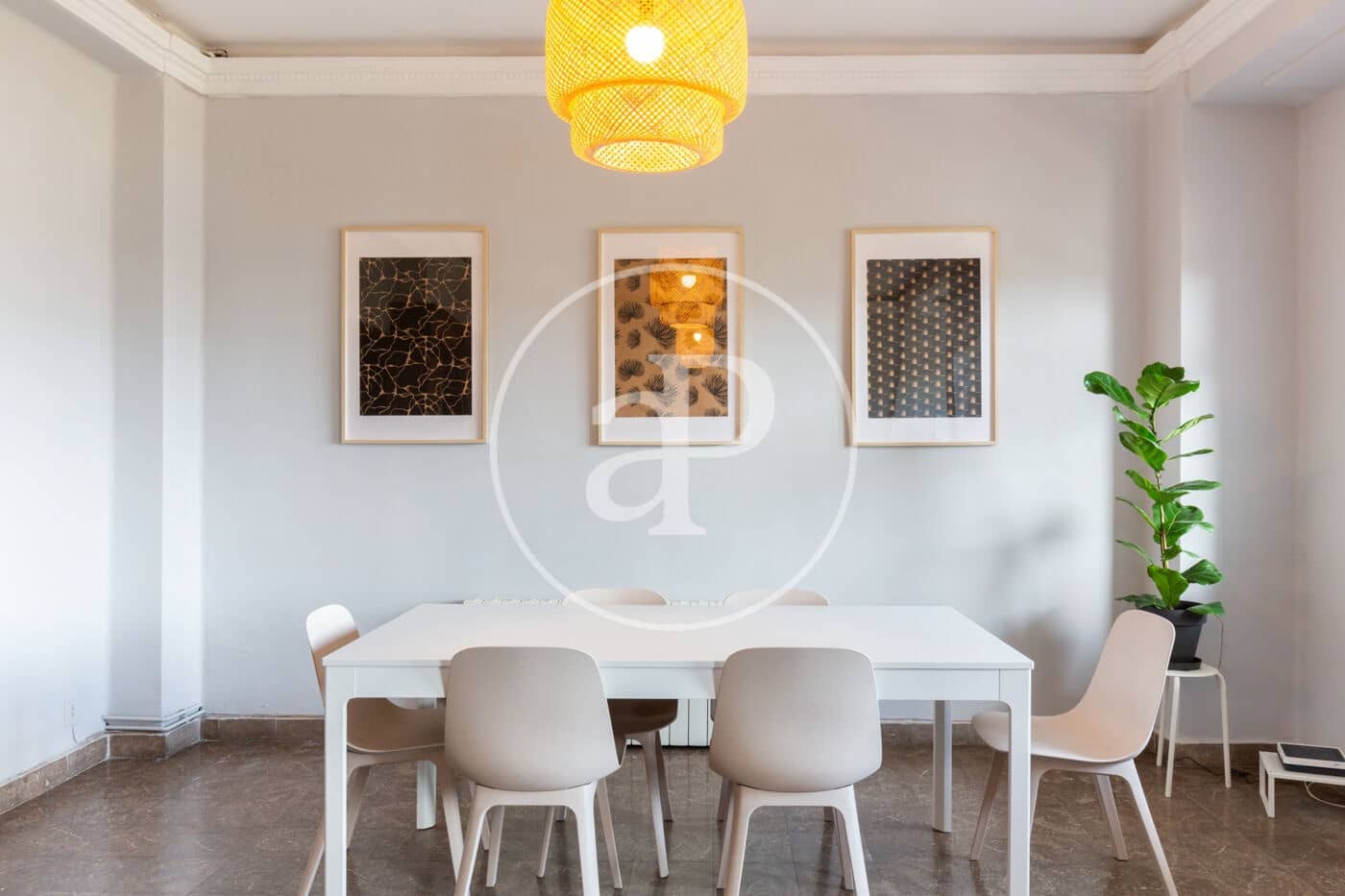 3 quarto Apartamento para arrendar em Valencia cidade - 2 400 € (Ref: 9815927)