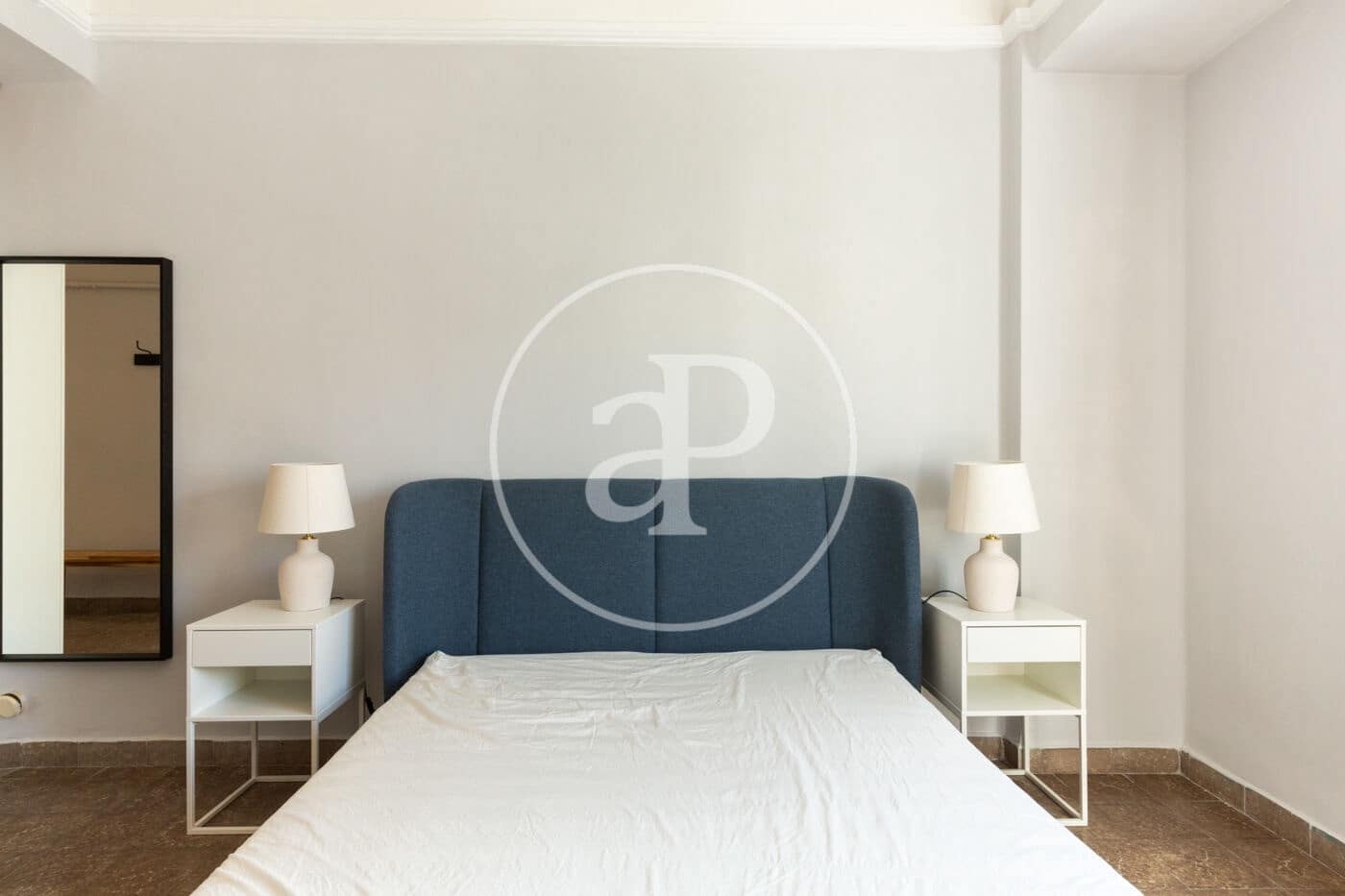 3 quarto Apartamento para arrendar em Valencia cidade - 2 400 € (Ref: 9815927)