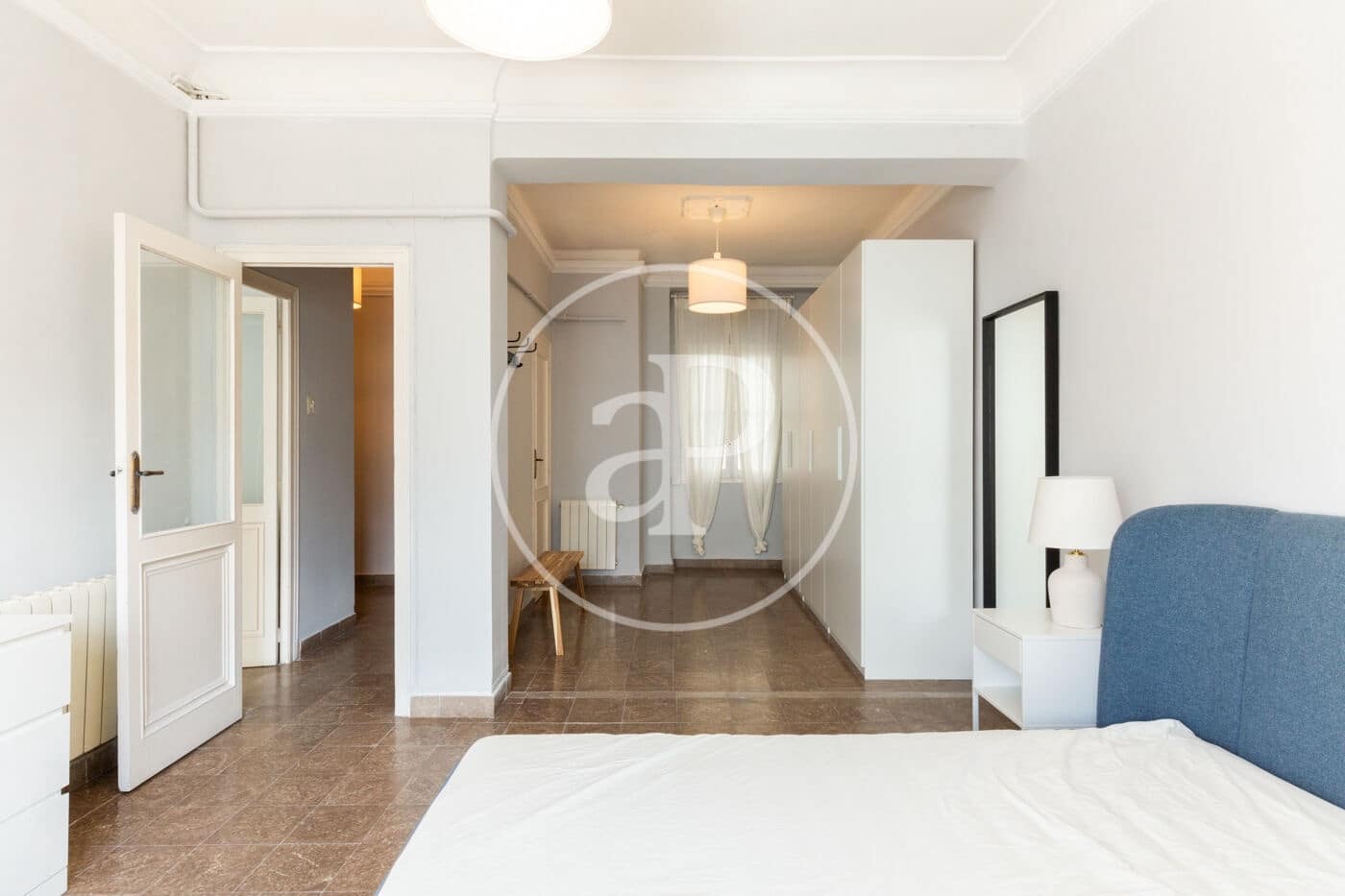 3 quarto Apartamento para arrendar em Valencia cidade - 2 400 € (Ref: 9815927)