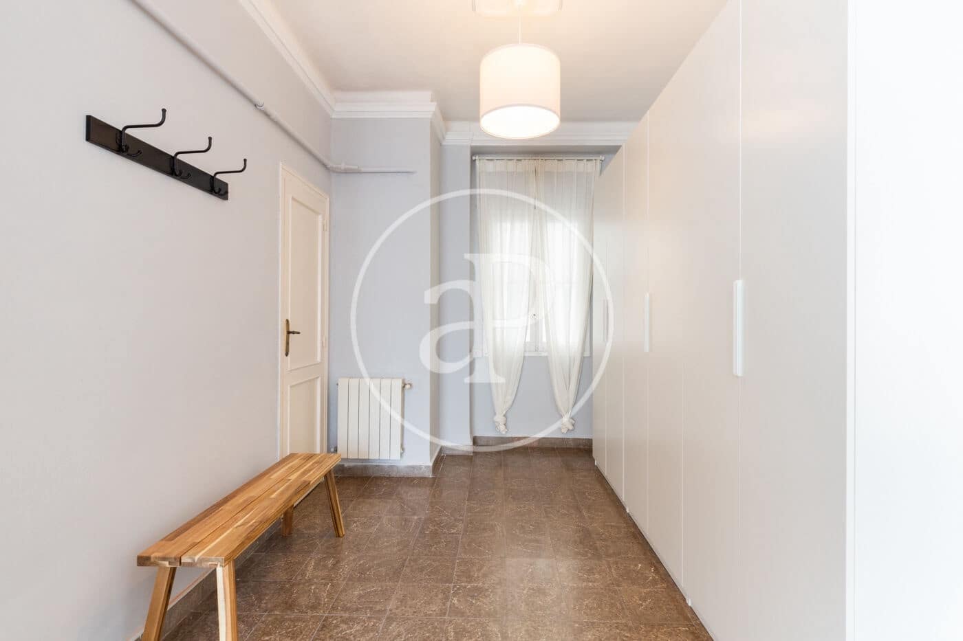 3 quarto Apartamento para arrendar em Valencia cidade - 2 400 € (Ref: 9815927)