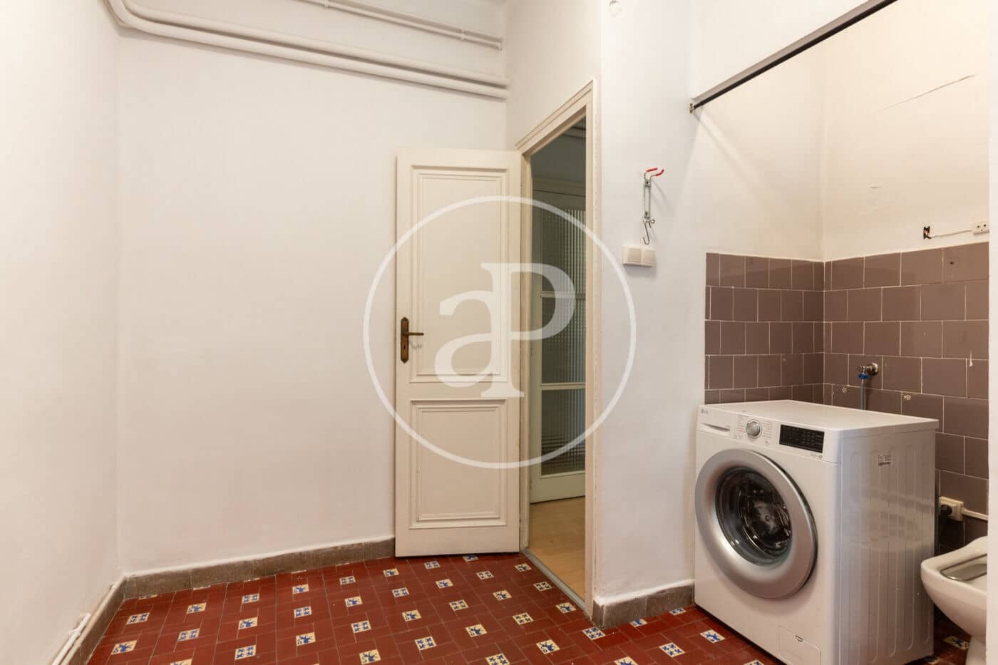 3 quarto Apartamento para arrendar em Valencia cidade - 2 400 € (Ref: 9815927)