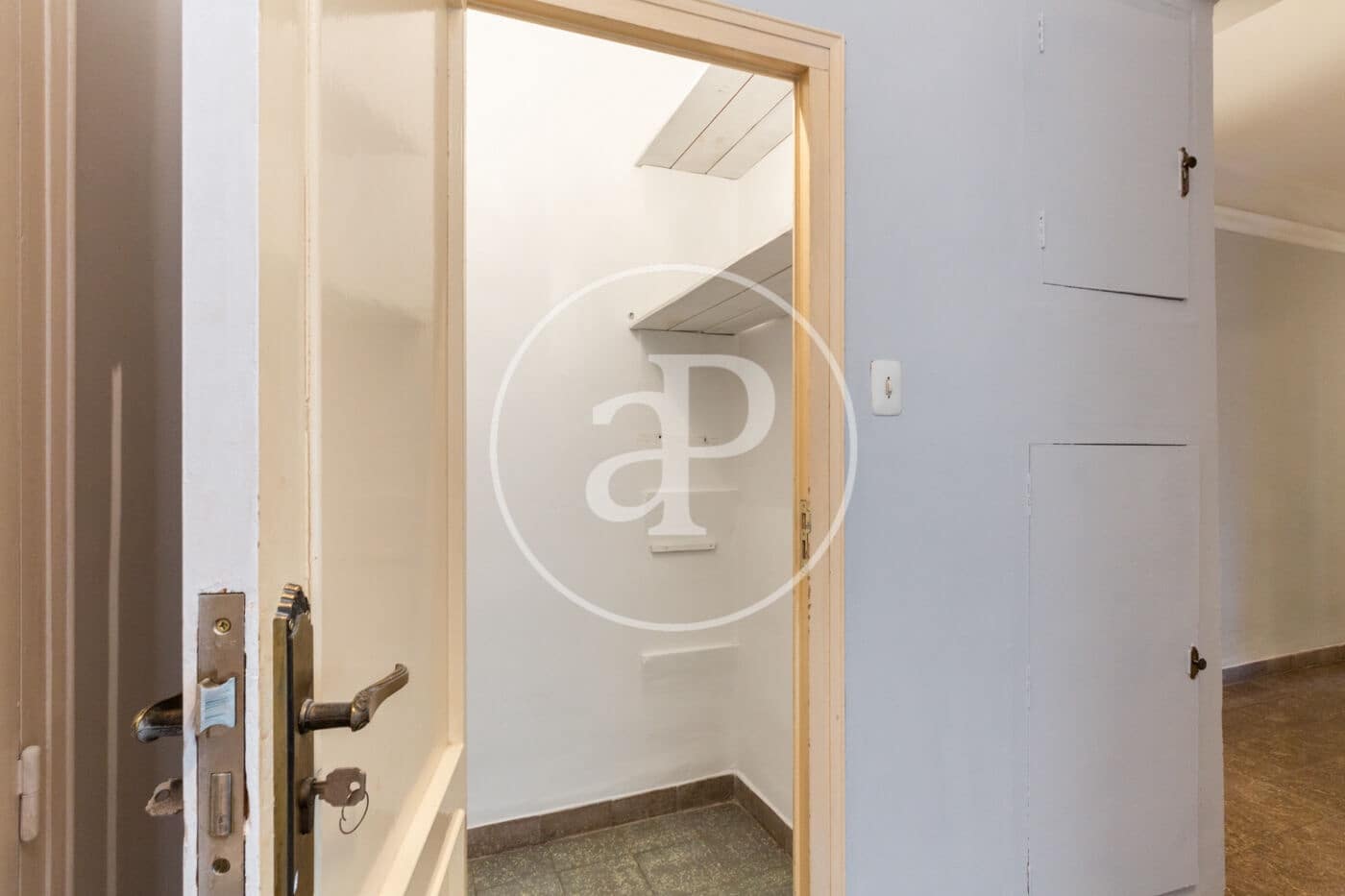 3 quarto Apartamento para arrendar em Valencia cidade - 2 400 € (Ref: 9815927)