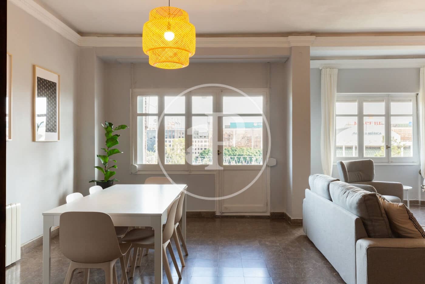 3 quarto Apartamento para arrendar em Valencia cidade - 2 400 € (Ref: 9815927)