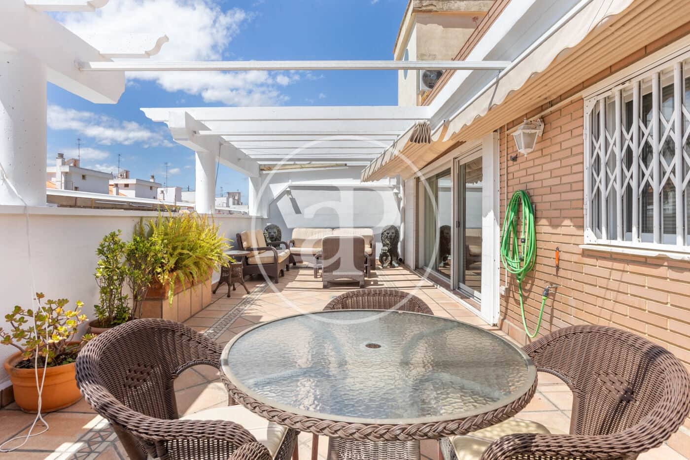 5 quarto Apartamento para arrendar em Valencia cidade com garagem - 3 800 € (Ref: 9820597)