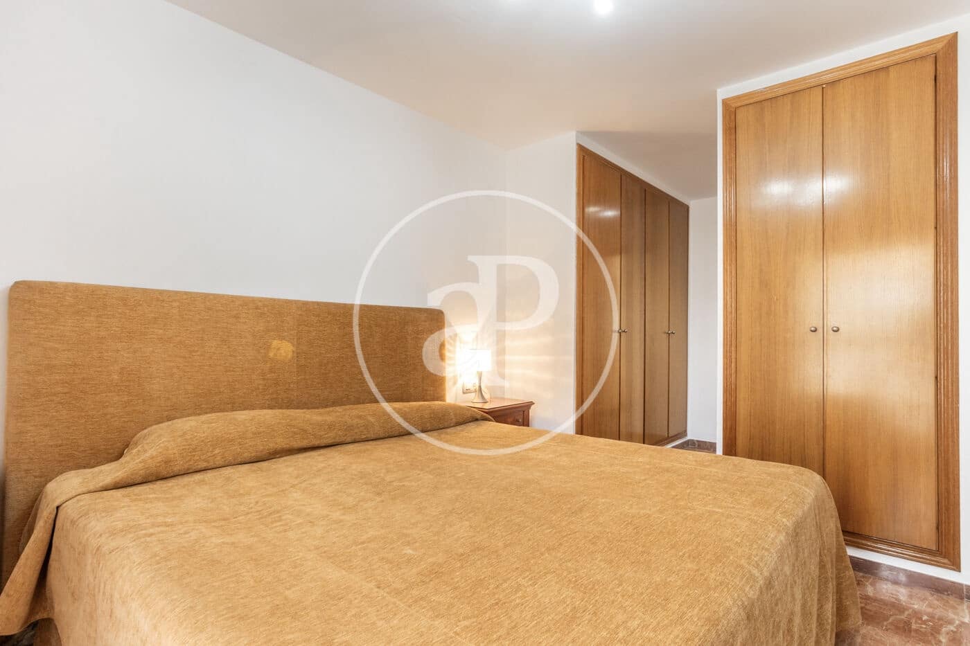5 quarto Apartamento para arrendar em Valencia cidade com garagem - 3 800 € (Ref: 9820597)