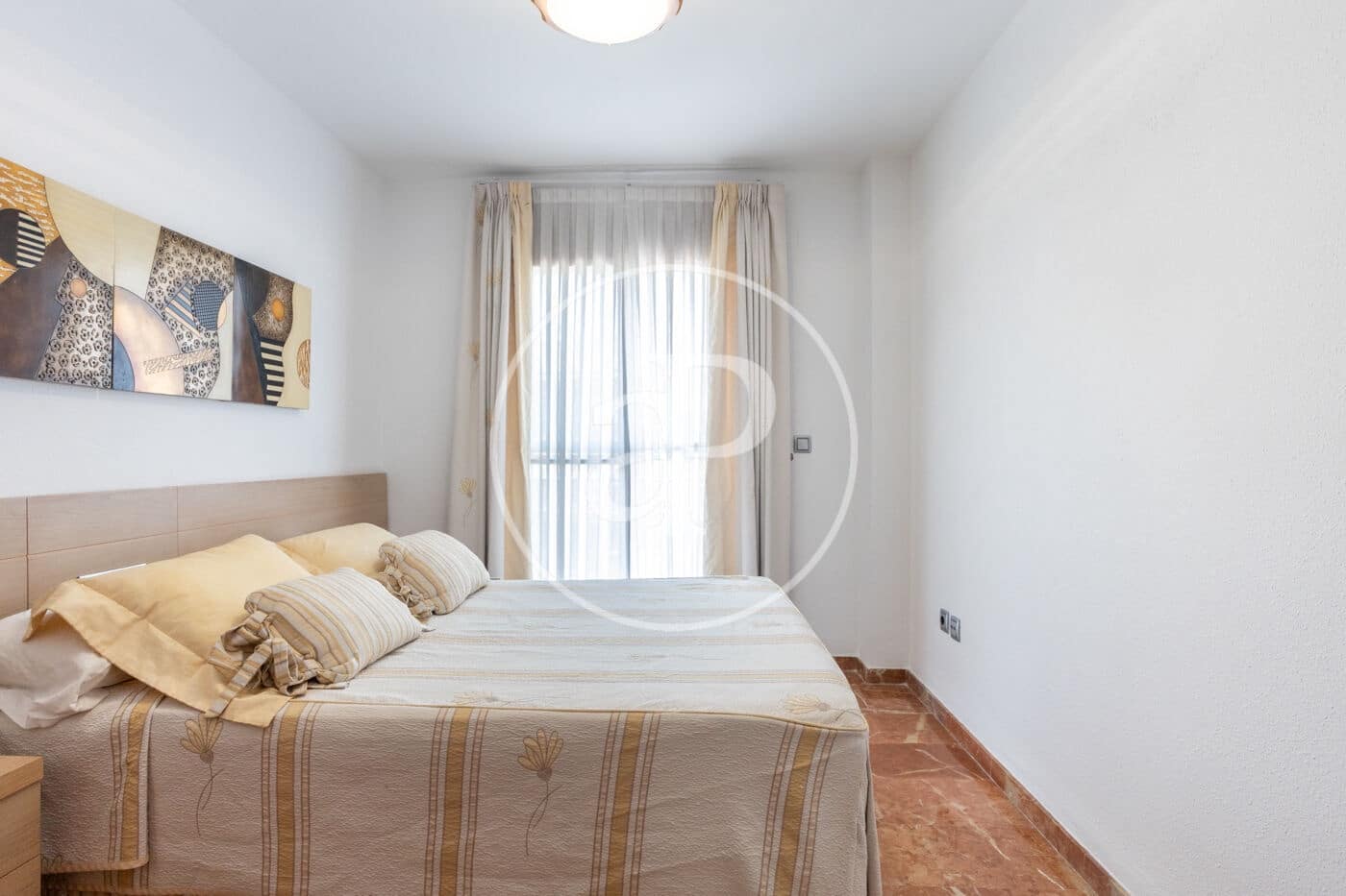 5 quarto Apartamento para arrendar em Valencia cidade com garagem - 3 800 € (Ref: 9820597)