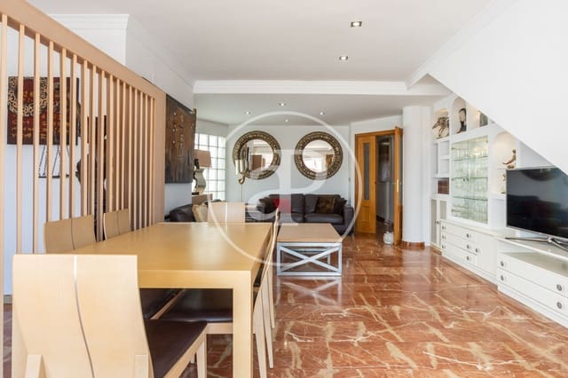 5 quarto Apartamento para arrendar em Morvedre, Valência cidade com garagem - 3 800 € (Ref: 9820597)