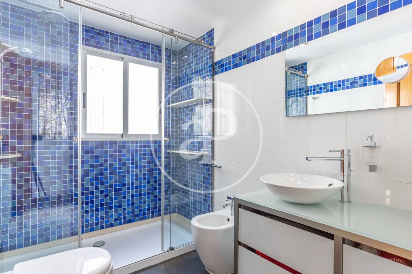 5 quarto Apartamento para arrendar em Valencia cidade com garagem - 3 800 € (Ref: 9820597)