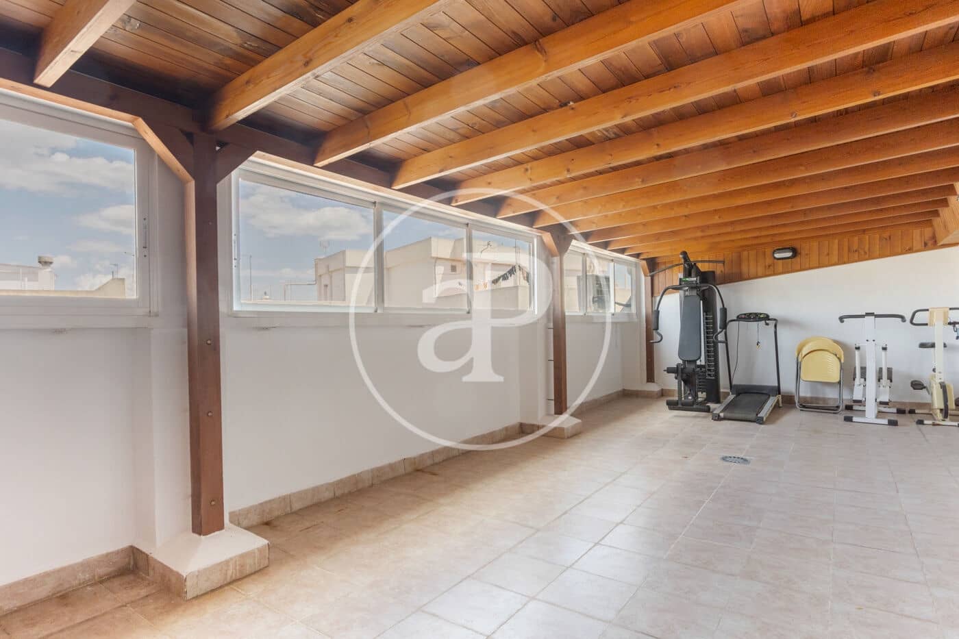 5 quarto Apartamento para arrendar em Valencia cidade com garagem - 3 800 € (Ref: 9820597)