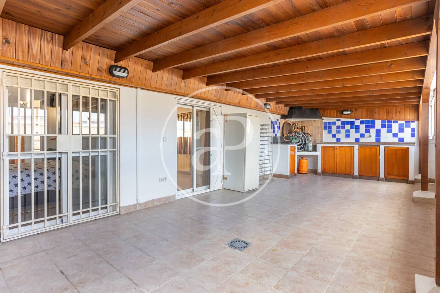 5 quarto Apartamento para arrendar em Valencia cidade com garagem - 3 800 € (Ref: 9820597)