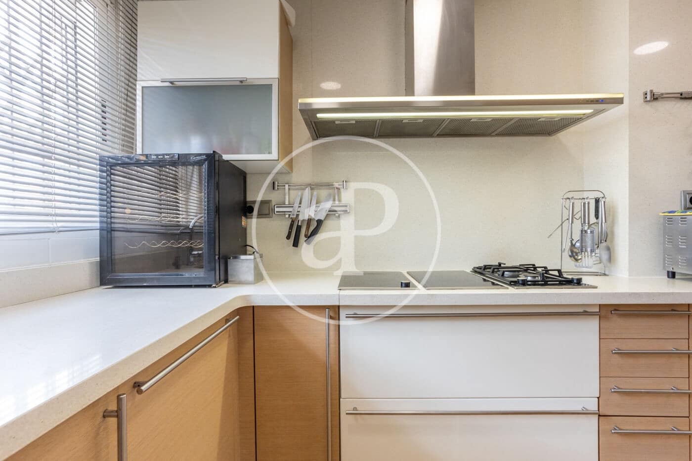 5 quarto Apartamento para arrendar em Valencia cidade com garagem - 3 800 € (Ref: 9820597)