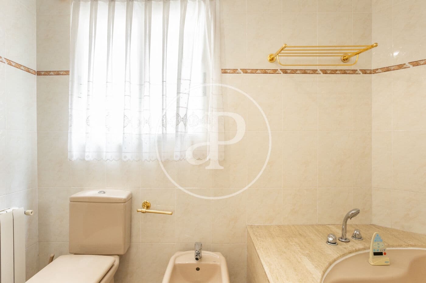 5 quarto Apartamento para arrendar em Valencia cidade com garagem - 3 800 € (Ref: 9820597)