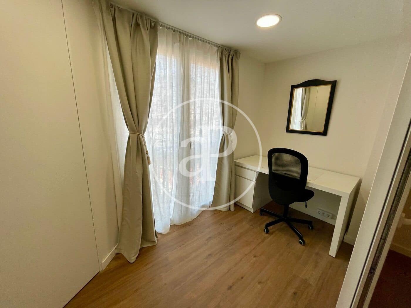 2 Zimmer Apartment zu vermieten in Valencia Stadt - 2.000 € (Ref: 9820600)