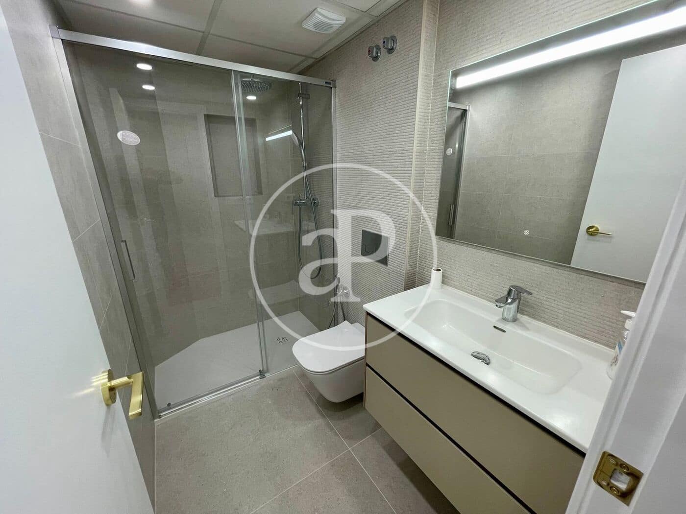 2 Zimmer Apartment zu vermieten in Valencia Stadt - 2.000 € (Ref: 9820600)