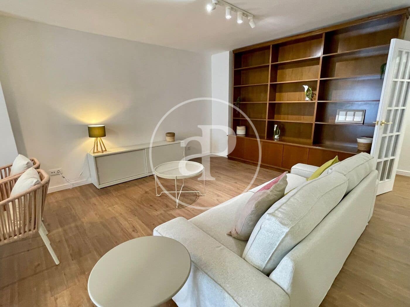 2 Zimmer Apartment zu vermieten in Valencia Stadt - 2.000 € (Ref: 9820600)