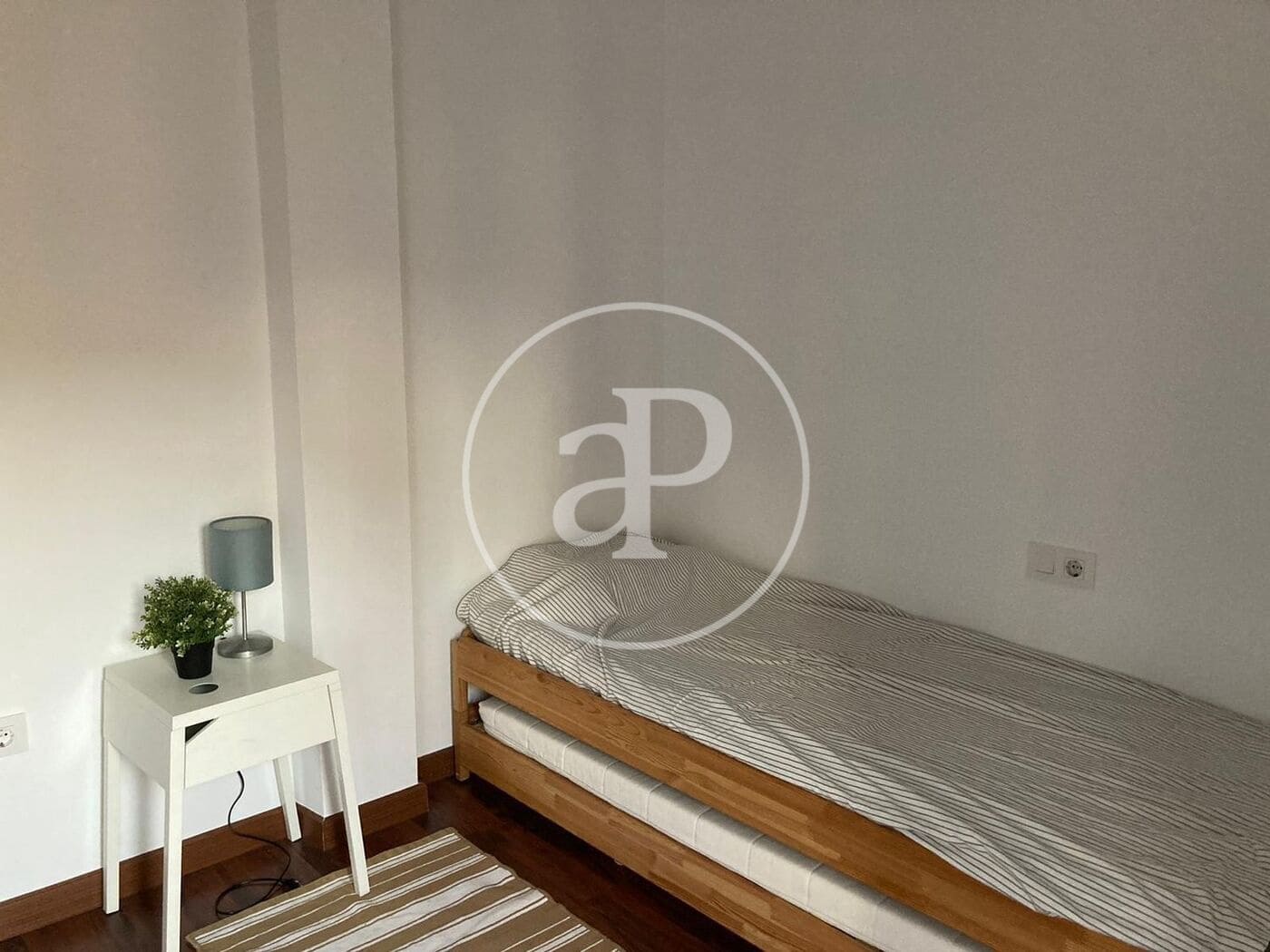 2 quarto Apartamento para arrendar em Valencia cidade - 1 600 € (Ref: 9820601)