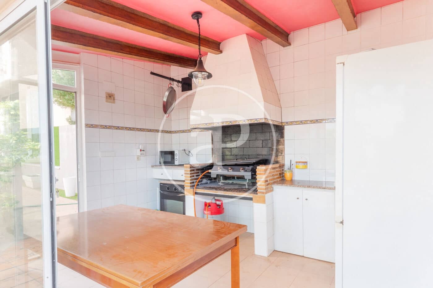 6 bedroom Villa for rent in Betera with pool - € 3,800 (Ref: 9820603)