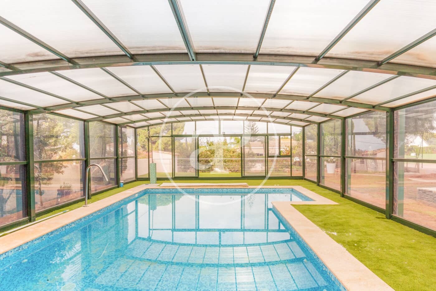 6 bedroom Villa for rent in Betera with pool - € 3,800 (Ref: 9820603)