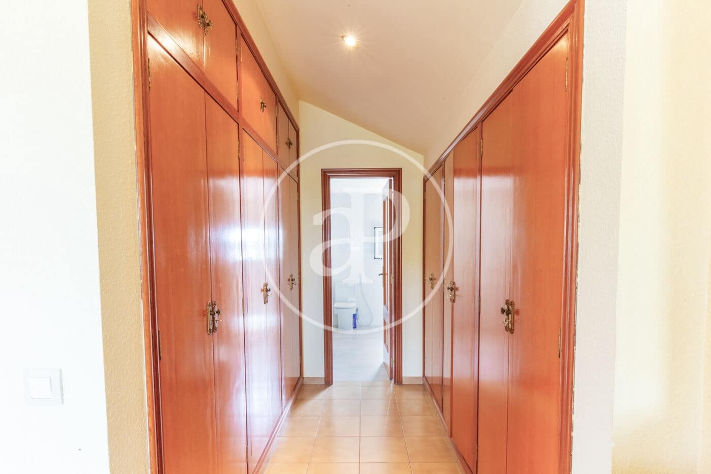 6 bedroom Villa for rent in Betera with pool - € 3,800 (Ref: 9820603)