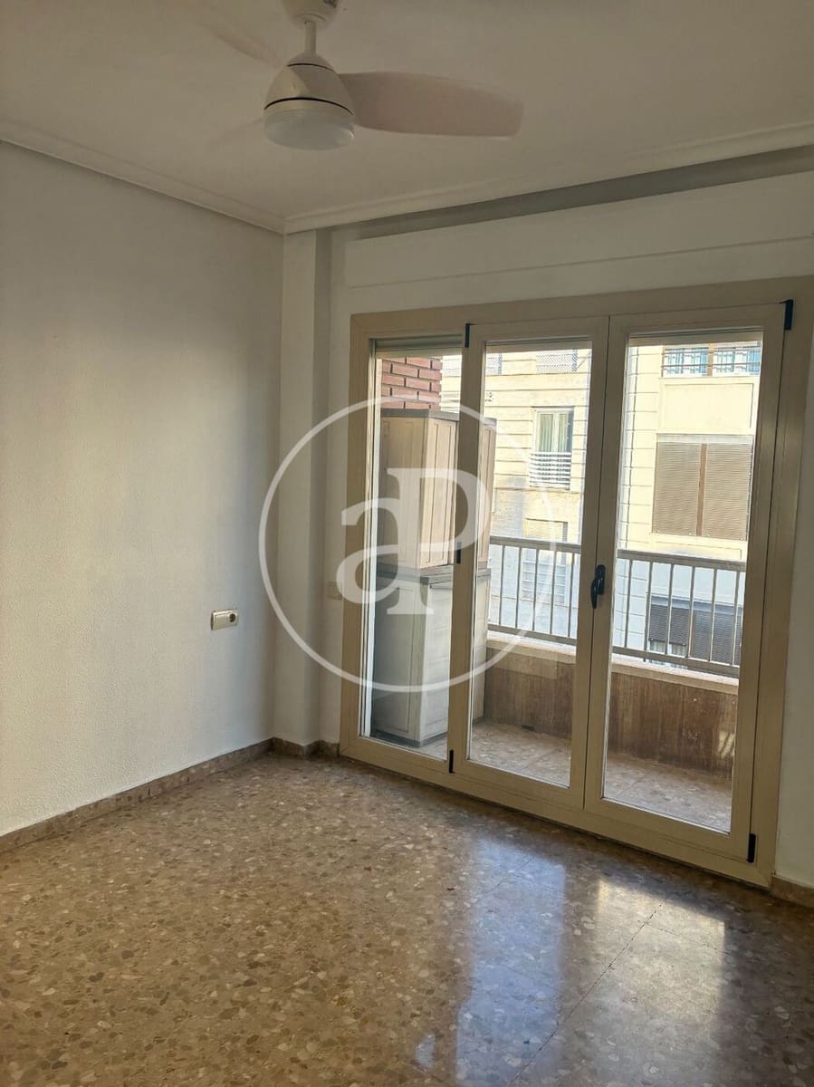 2 quarto Apartamento para arrendar em Valencia cidade - 1 600 € (Ref: 9820605)