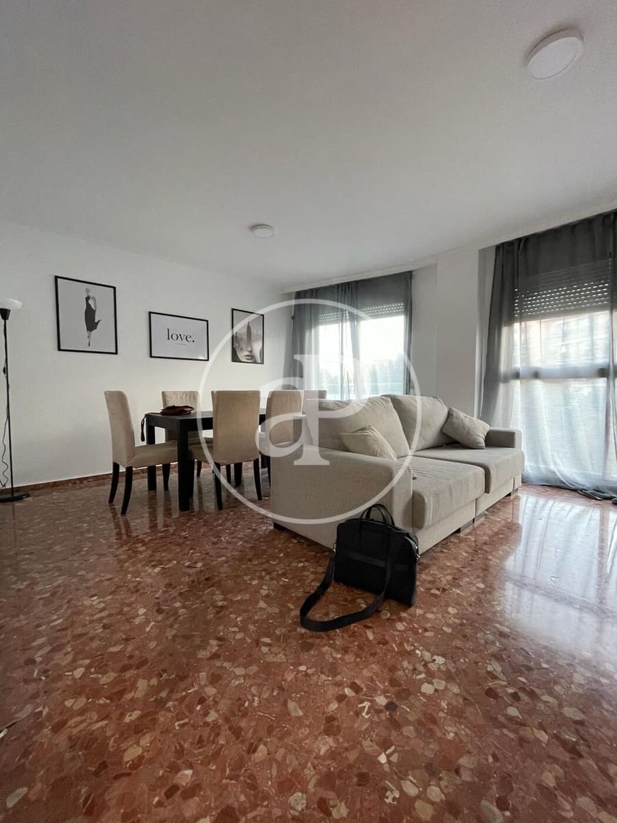 3 makuuhuone Huoneisto vuokrattavana paikassa Valencia kaupunki - 1 500 € (Ref: 9822997)