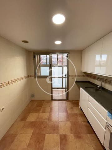 3 makuuhuone Huoneisto vuokrattavana paikassa Malilla, Valencia kaupunki - 1 500 € (Ref: 9822997)