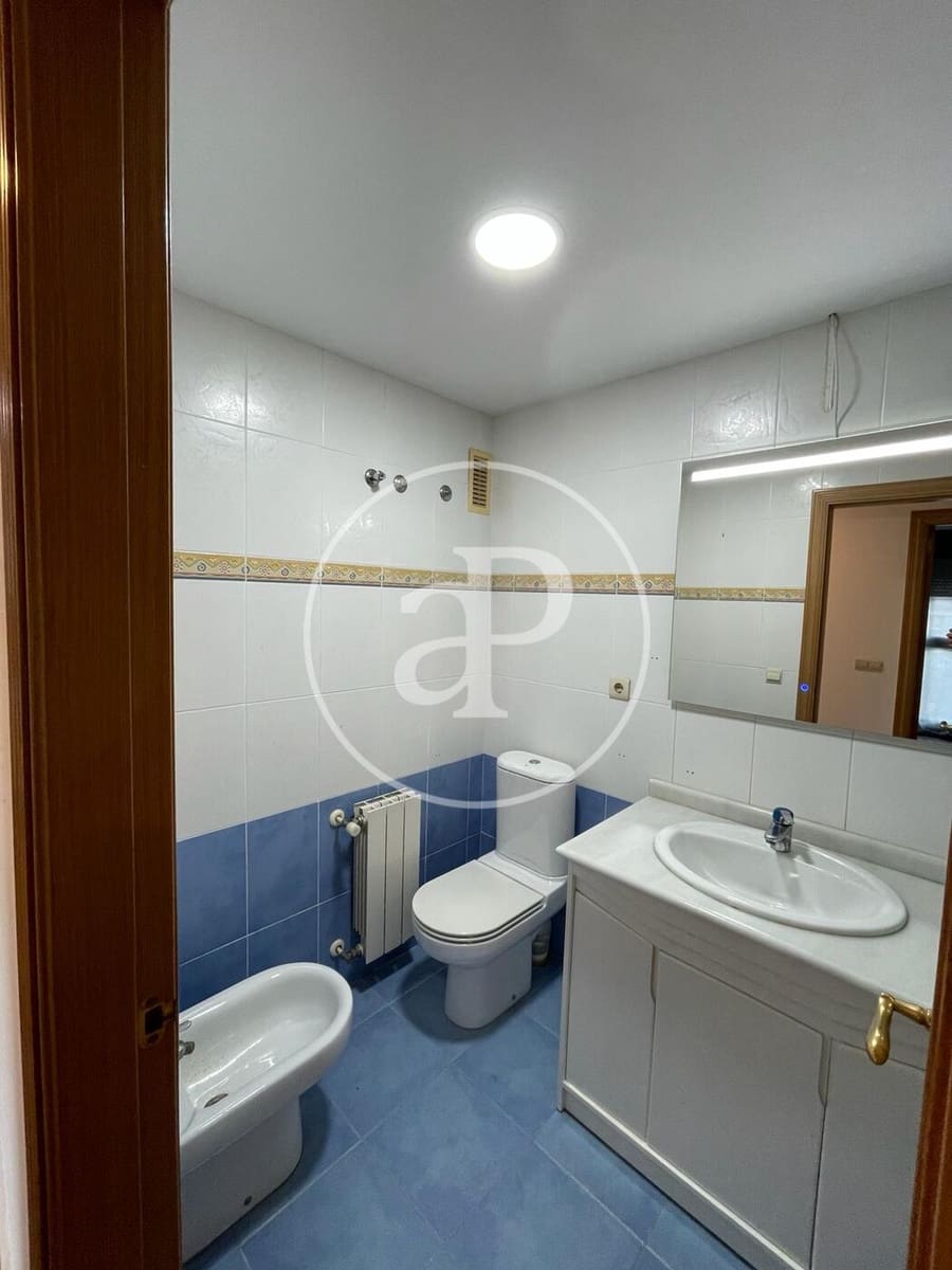 3 makuuhuone Huoneisto vuokrattavana paikassa Valencia kaupunki - 1 500 € (Ref: 9822997)