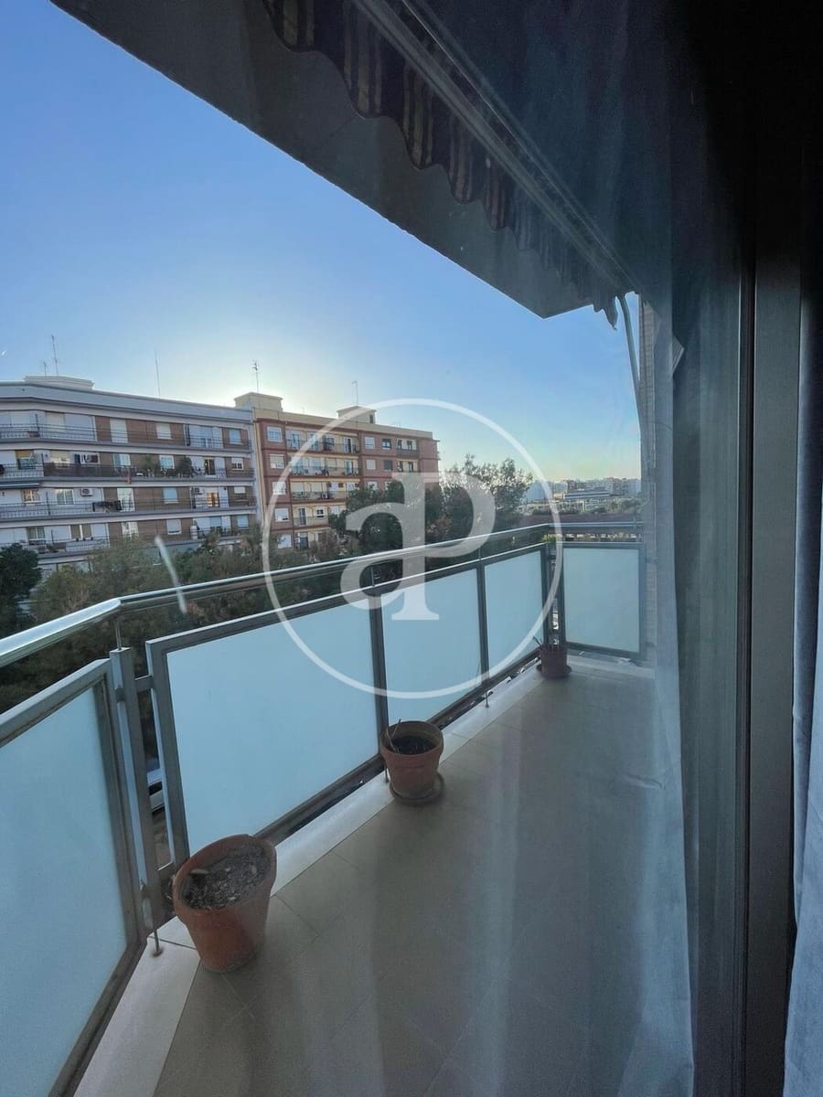 3 makuuhuone Huoneisto vuokrattavana paikassa Valencia kaupunki - 1 500 € (Ref: 9822997)