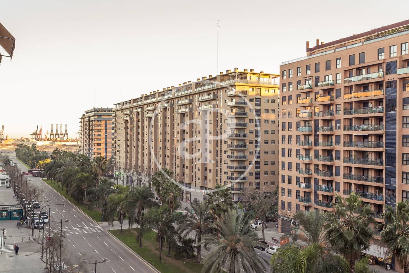 3 makuuhuone Huoneisto vuokrattavana paikassa Valencia kaupunki - 1 500 € (Ref: 9822997)
