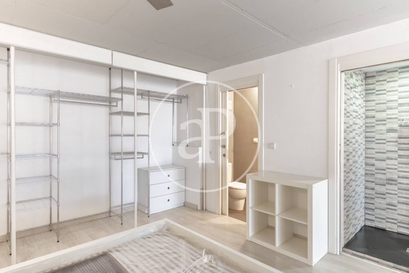 2 Zimmer Apartment zu vermieten in Valencia Stadt mit Pool - 1.450 € (Ref: 9822999)
