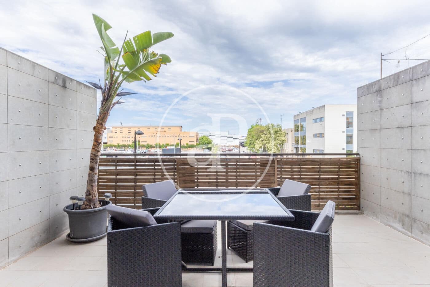 2 Zimmer Apartment zu vermieten in Valencia Stadt mit Pool - 1.450 € (Ref: 9822999)
