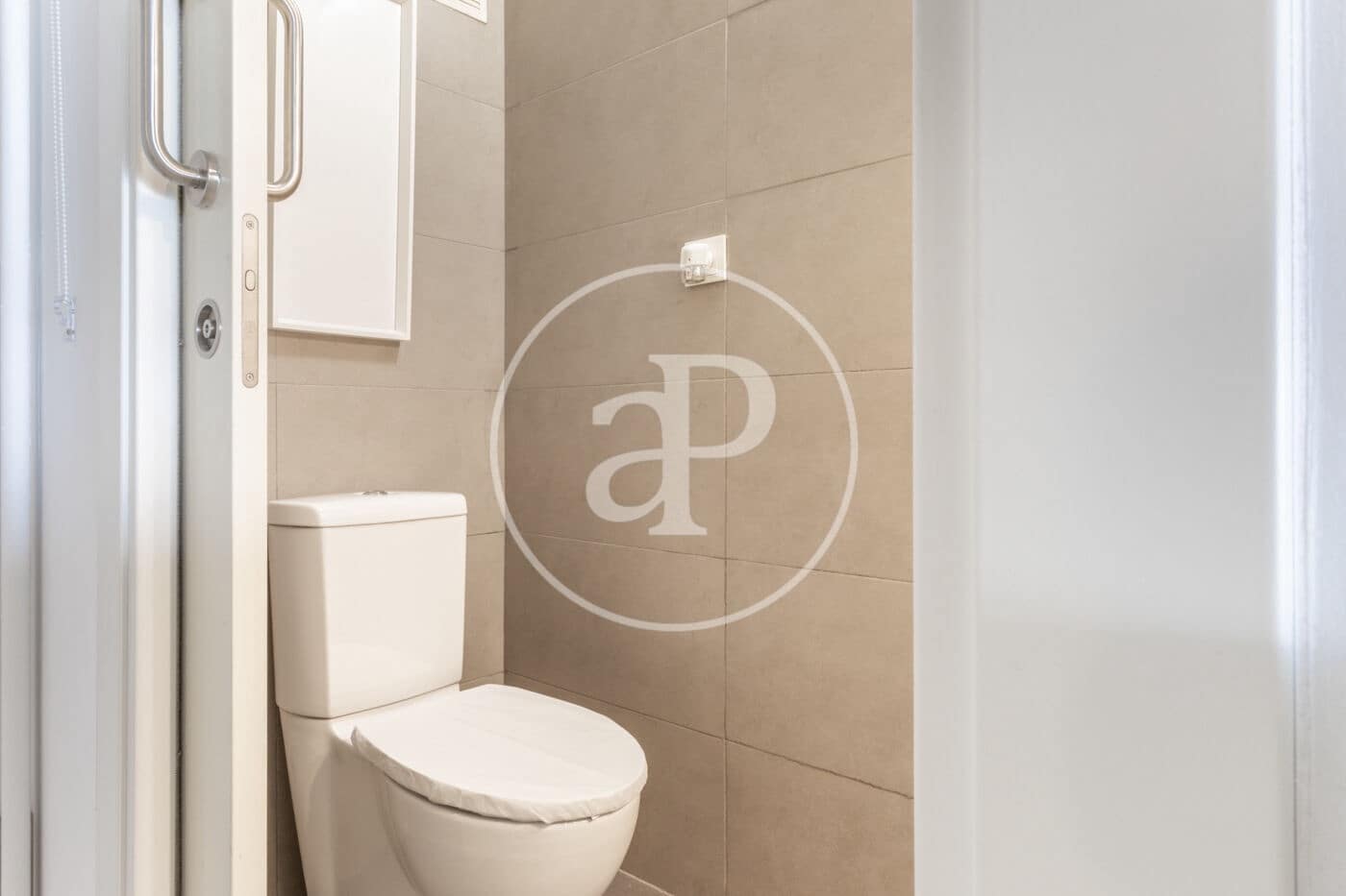 2 Zimmer Apartment zu vermieten in Valencia Stadt mit Pool - 1.450 € (Ref: 9822999)