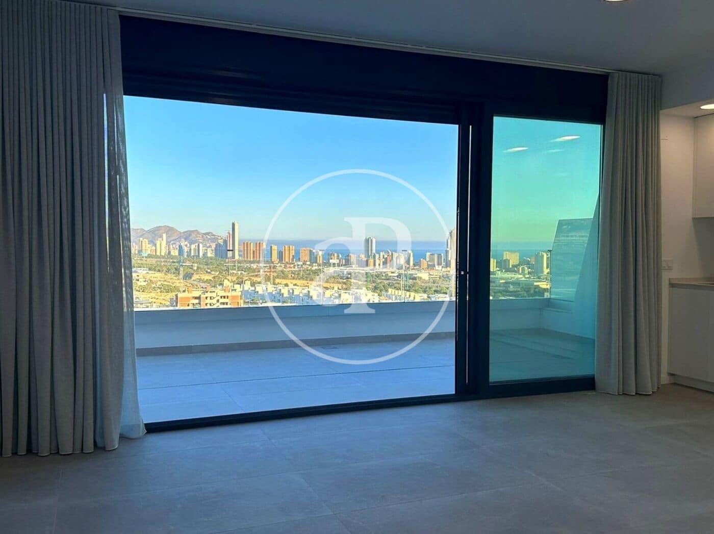 4 sypialnia Penthouse na sprzedaż w Finestrat z basenem - 570 000 € (Ref: 9825337)