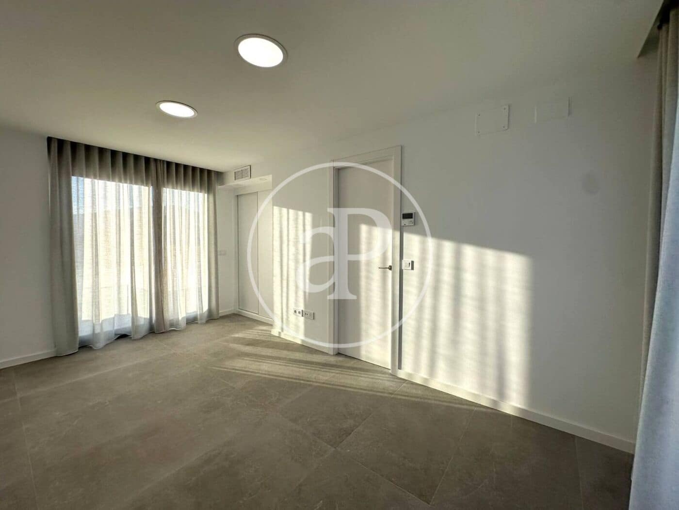 4 sypialnia Penthouse na sprzedaż w Finestrat z basenem - 570 000 € (Ref: 9825337)