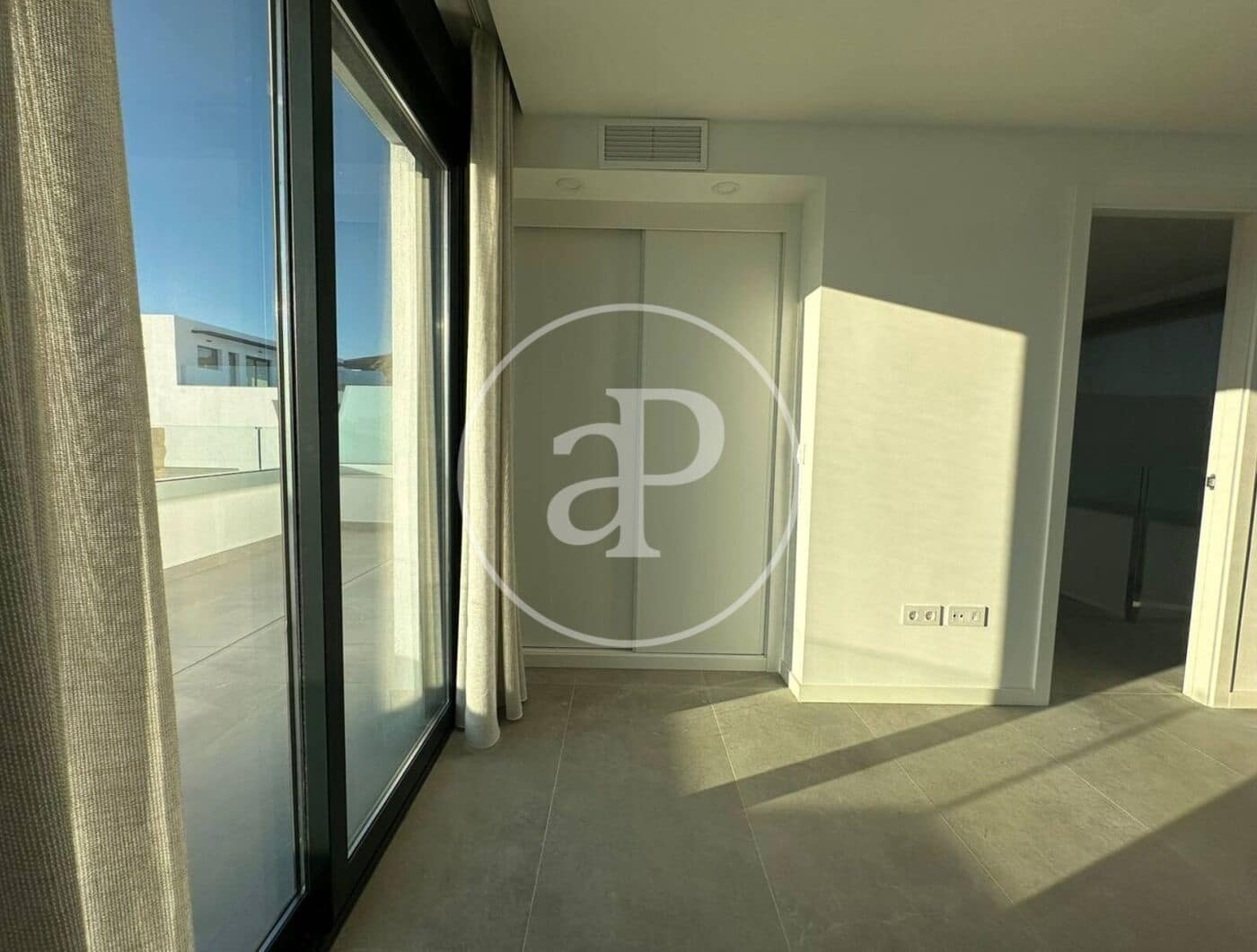 4 sypialnia Penthouse na sprzedaż w Finestrat z basenem - 570 000 € (Ref: 9825337)