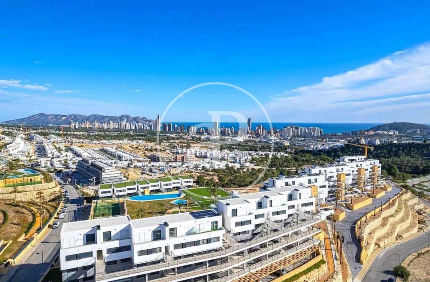3 bedroom Apartment for sale in Finestrat with pool - € 590,000 (Ref: 9825338)