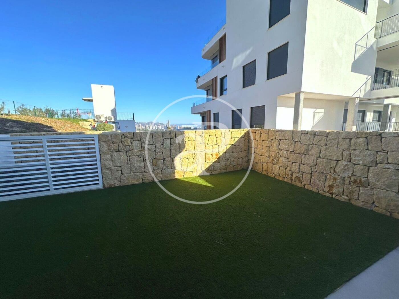 3 bedroom Apartment for sale in Finestrat with pool - € 590,000 (Ref: 9825338)
