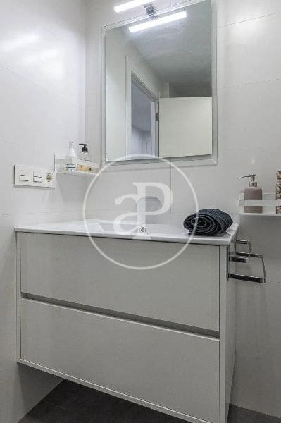 2 quarto Apartamento para arrendar em Valencia cidade - 1 650 € (Ref: 9825341)