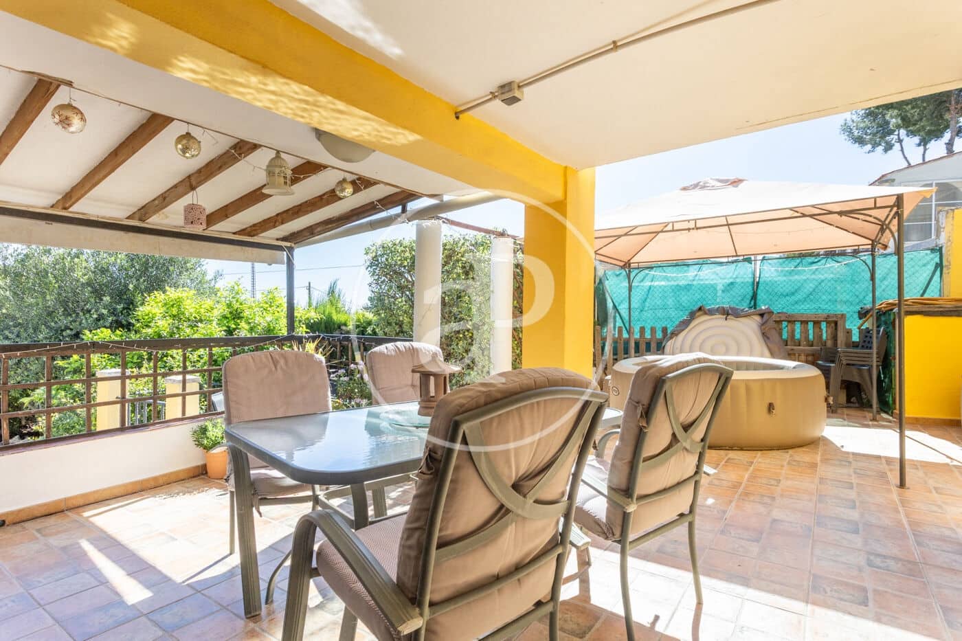 4 bedroom Villa for sale in Catadau with pool - € 190,000 (Ref: 9825342)