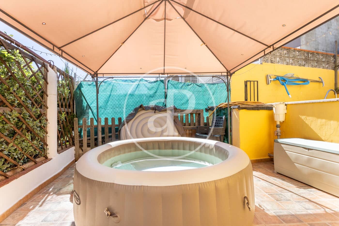 4 bedroom Villa for sale in Catadau with pool - € 190,000 (Ref: 9825342)