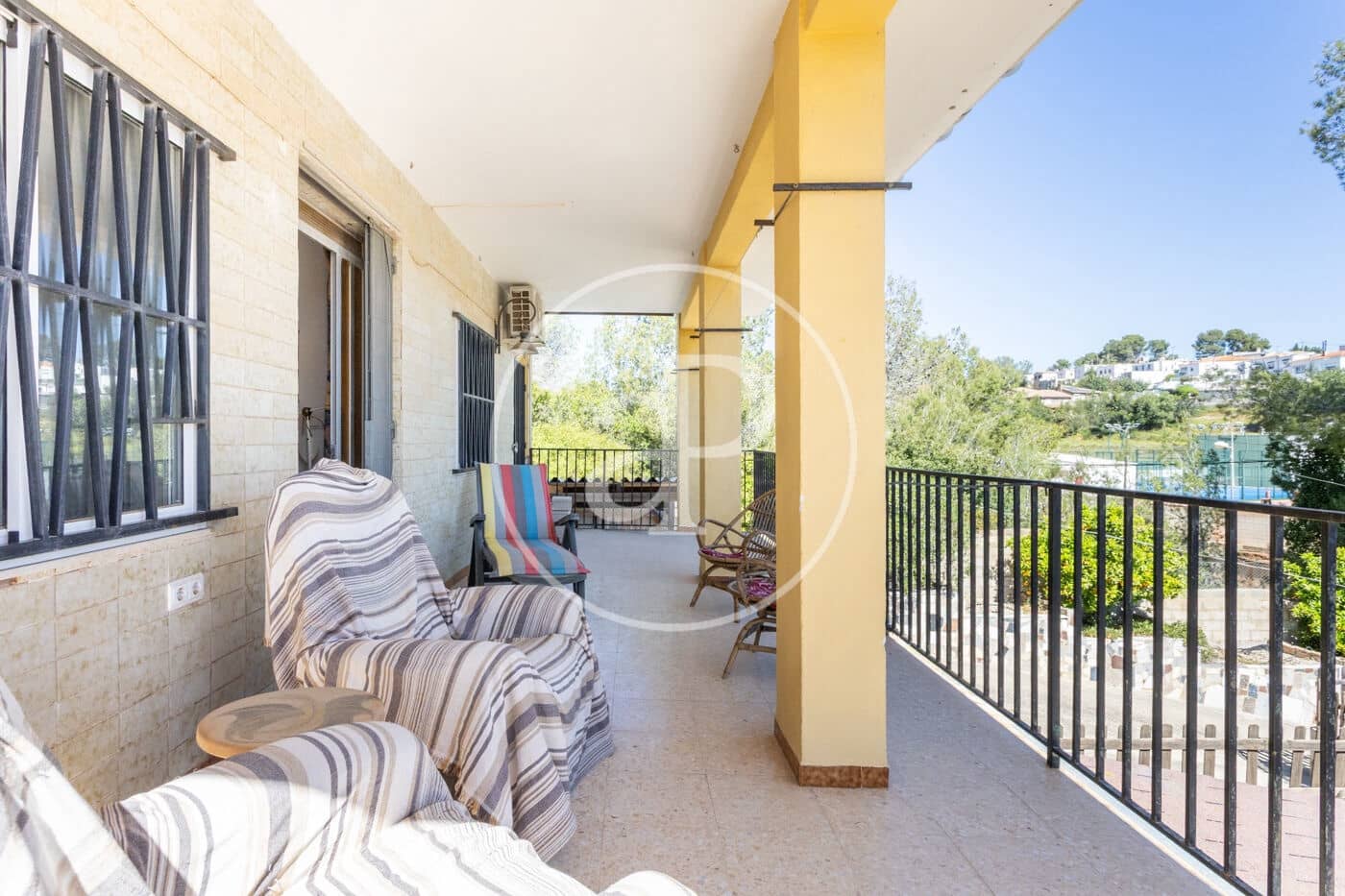 4 bedroom Villa for sale in Catadau with pool - € 190,000 (Ref: 9825342)