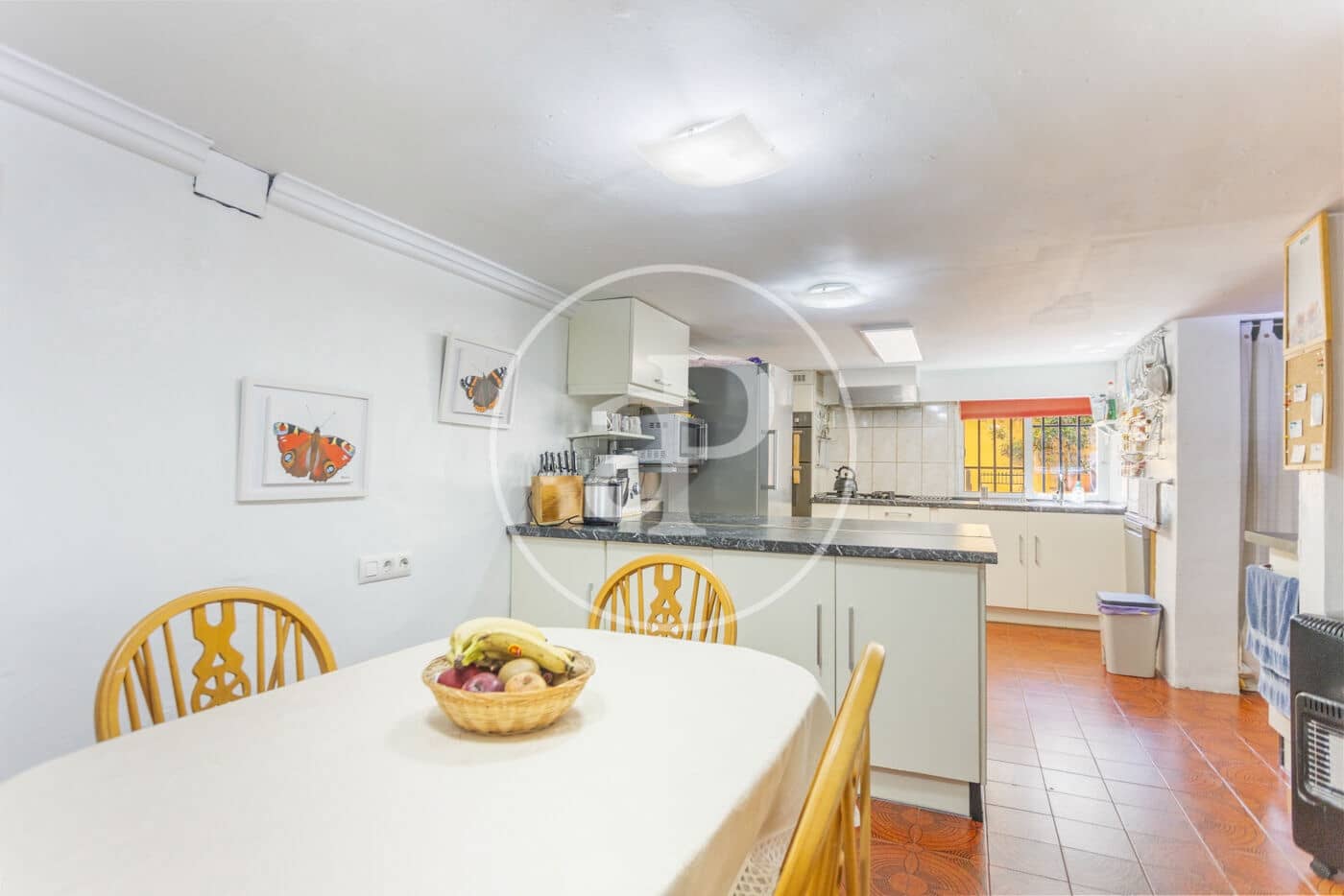 4 bedroom Villa for sale in Catadau with pool - € 190,000 (Ref: 9825342)