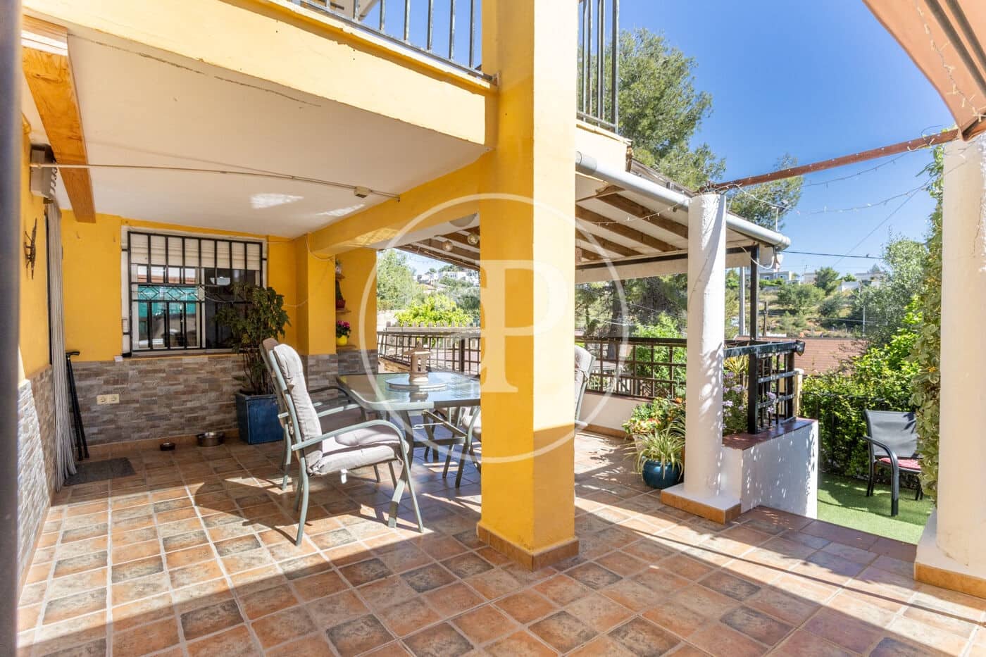 4 bedroom Villa for sale in Catadau with pool - € 190,000 (Ref: 9825342)