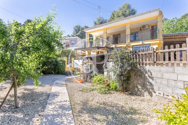 4 soveværelse Villa til salg i Catadau med swimmingpool - € 190.000 (Ref: 9825342)