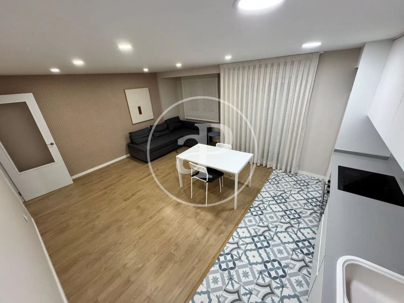 2 slaapkamer Appartement te huur in Valencia stad - € 1.500 (Ref: 9825345)