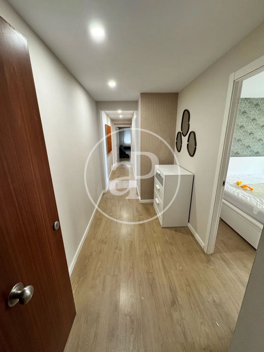 2 slaapkamer Appartement te huur in Valencia stad - € 1.500 (Ref: 9825345)