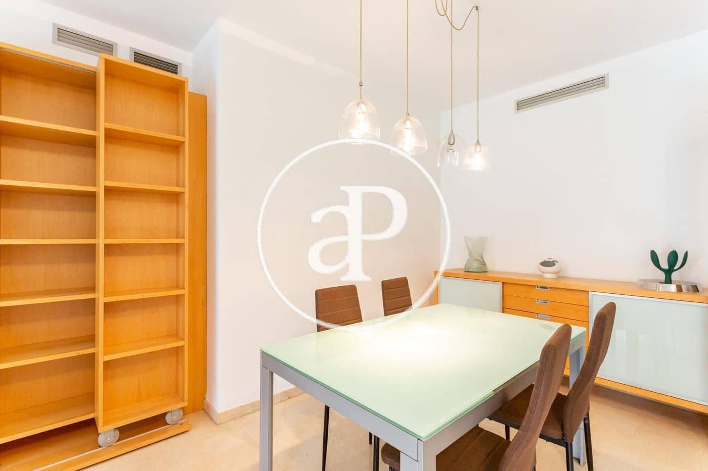 Apartamento de 3 habitaciones en València ciudad en alquiler con piscina garaje - 2.500 € (Ref: 9829255)