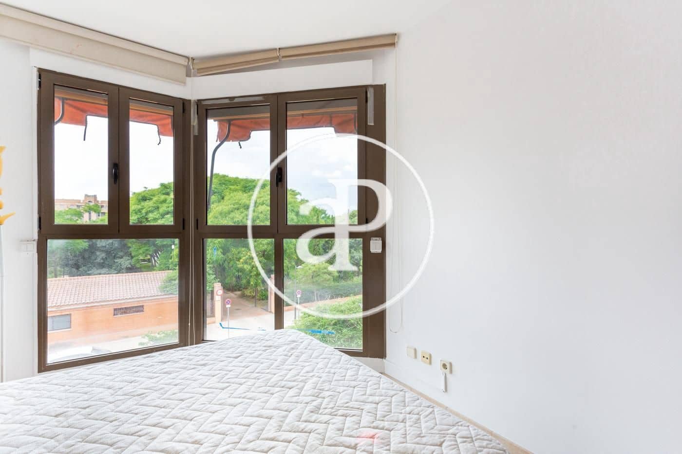 Apartamento de 3 habitaciones en València ciudad en alquiler con piscina garaje - 2.500 € (Ref: 9829255)
