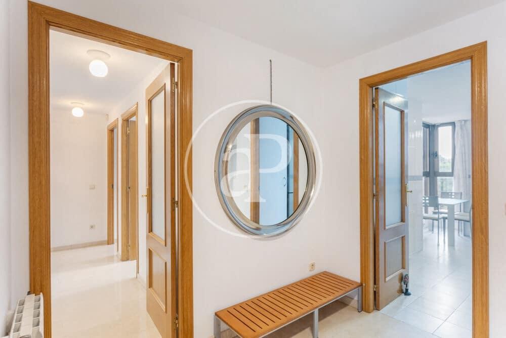 3 bedroom Apartment for rent in Valencia city with pool garage - € 2,300 (Ref: 9829255)